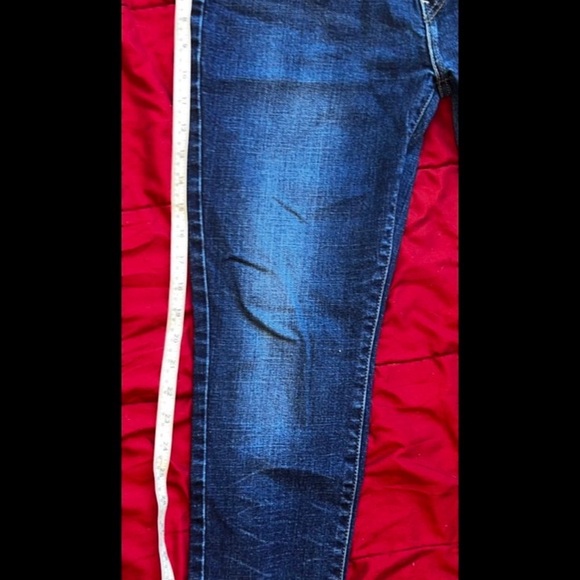 Levi’s Jeans - Picture 5 of 8